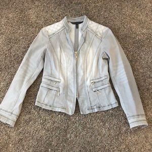 White House black-market Moto